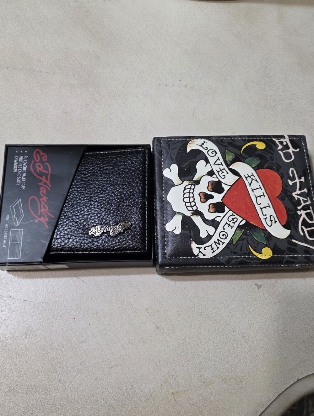 NWT Ed Hardy Bifold Wallet & PU Covered Valet Tray Gift Set - "Love Kills Slowly